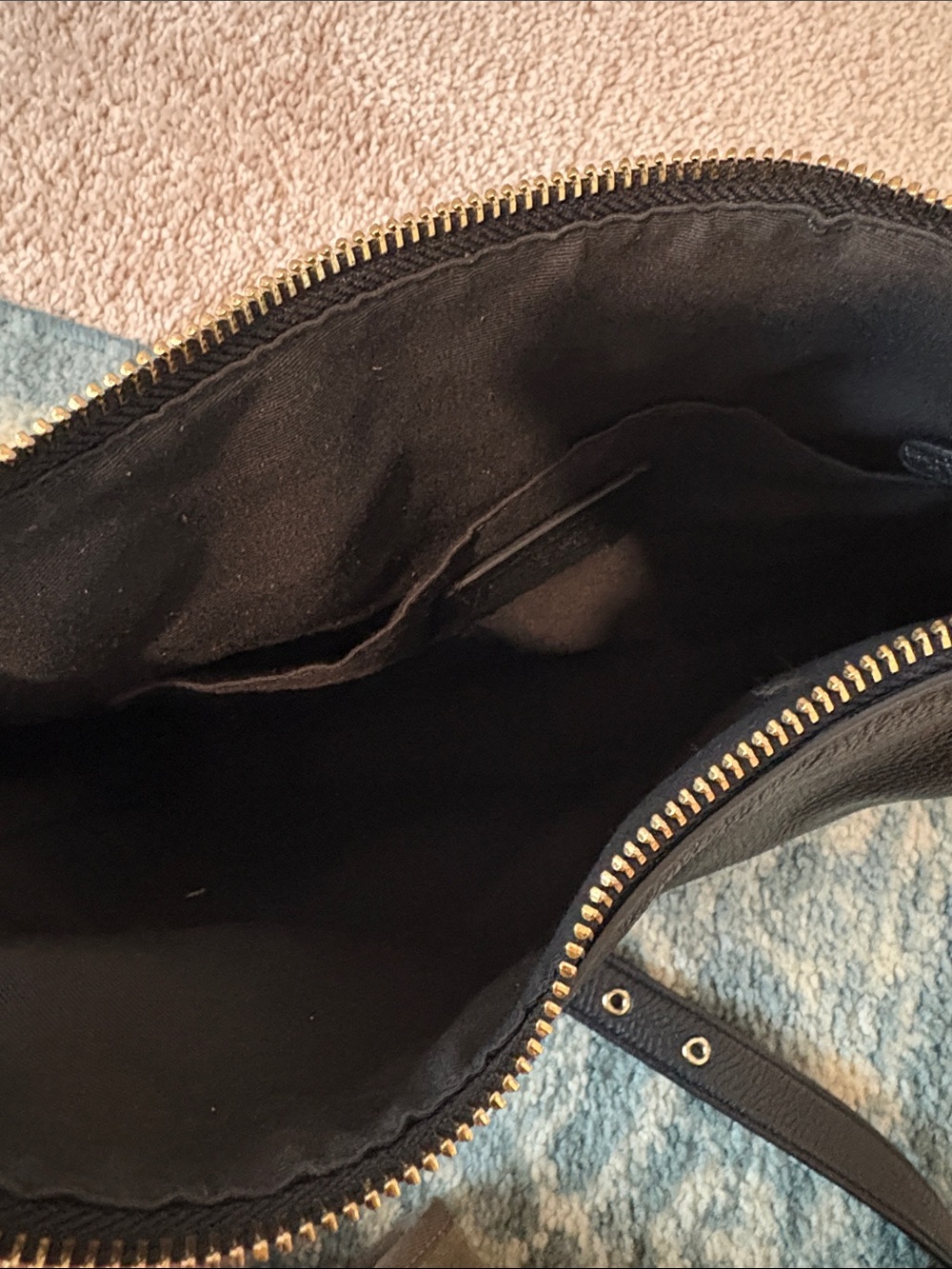 Coach Black Pebbled Leather Hobo Shoulder Bag with Gold Hardware - Picture 4 of 7